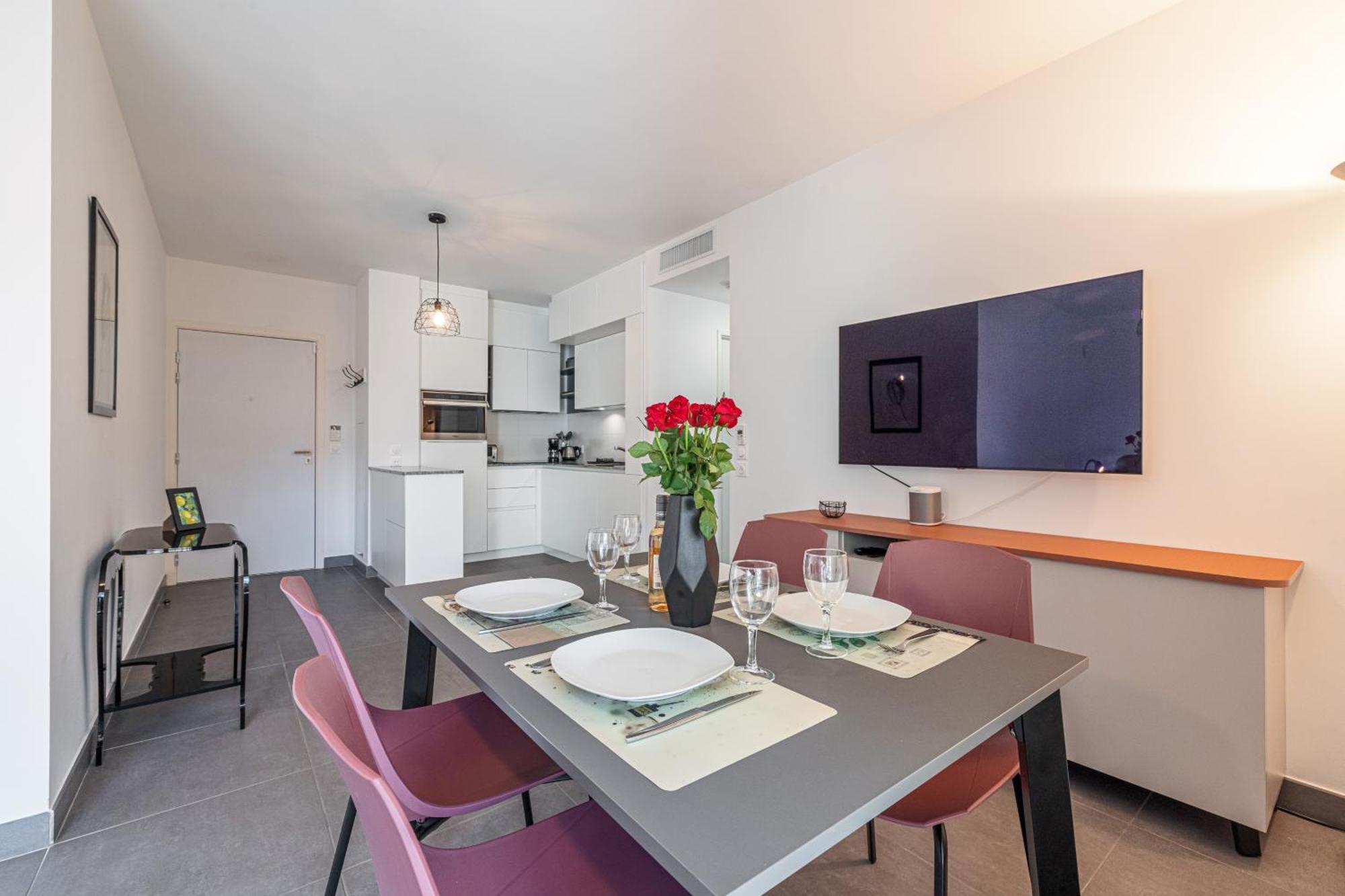 Queen Riviera : Climatisation, Parking, Terrasse Menton Exterior foto