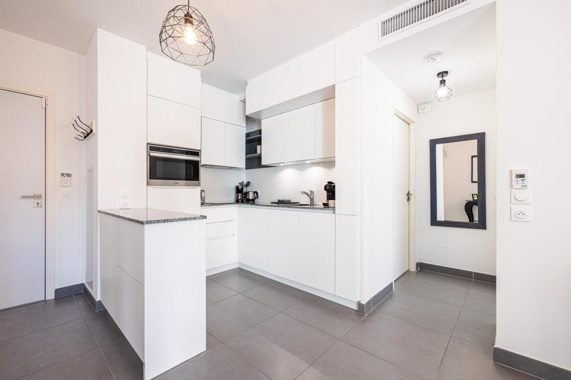 Queen Riviera : Climatisation, Parking, Terrasse Menton Exterior foto