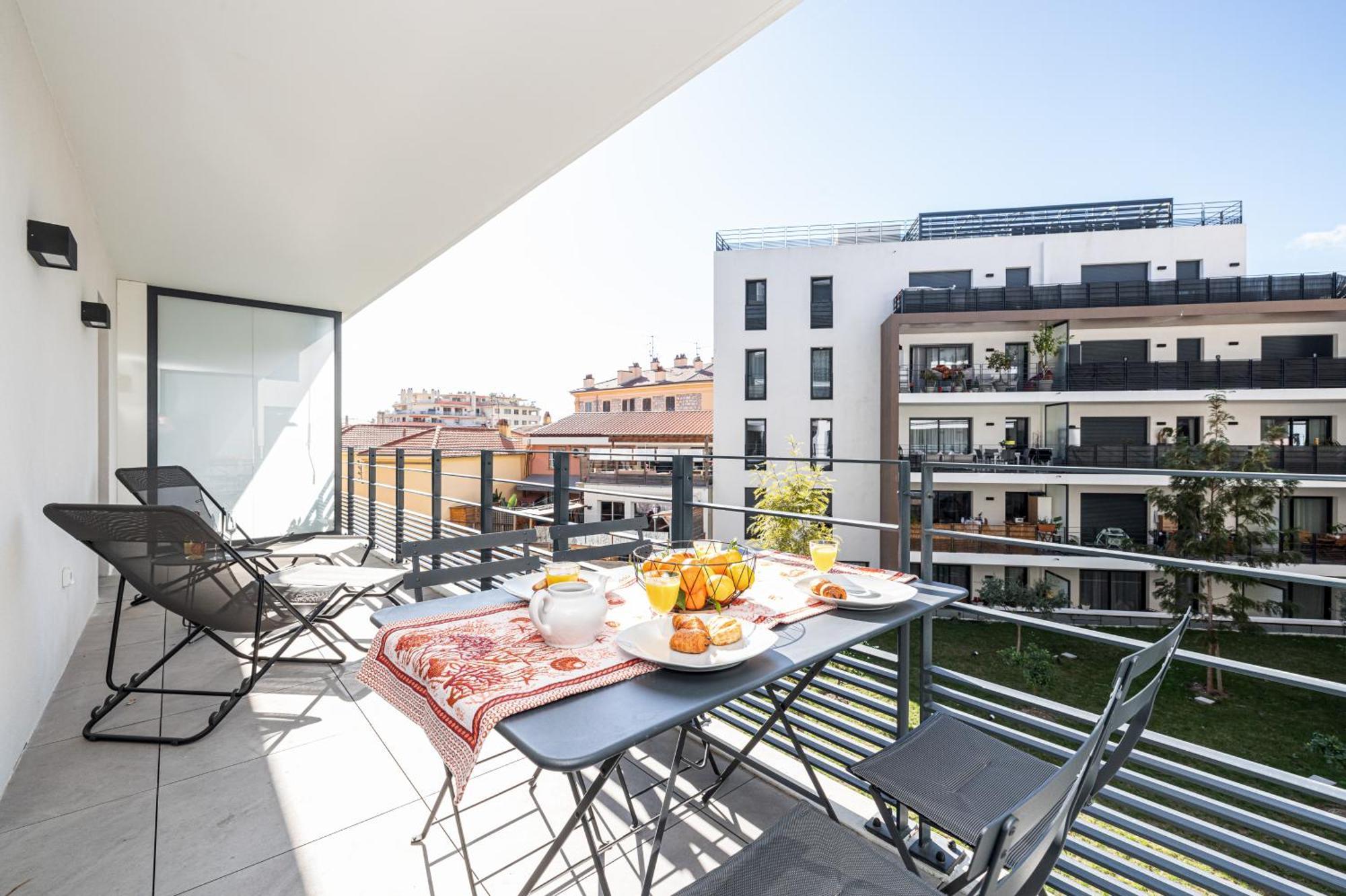 Queen Riviera : Climatisation, Parking, Terrasse Menton Exterior foto